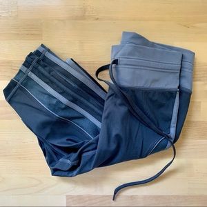 The Upside Leggings in Blue/Grey